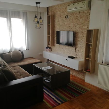 Ni Apartment Aleksija מראה חיצוני תמונה