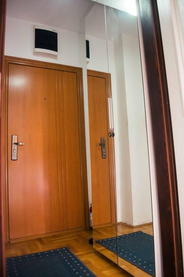 Ni Apartment Aleksija מראה חיצוני תמונה