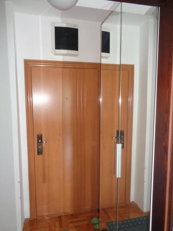 Ni Apartment Aleksija מראה חיצוני תמונה